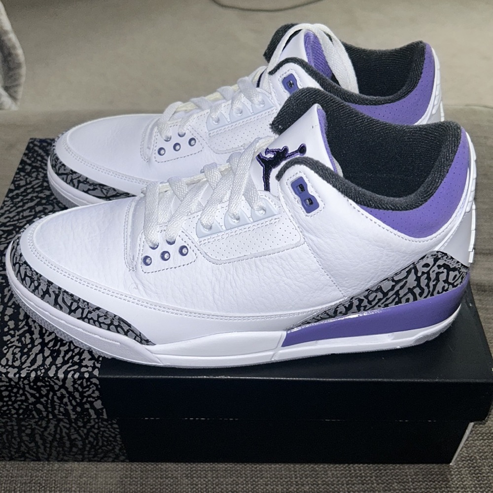 Men’s Jordan 3 Dark Iris. Sz. 9.